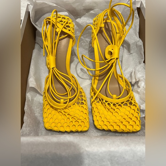 Bottega Veneta Stretch Lace-Up Sandal Brand New 100% Authentic Size 35 EU - Picture 1 of 10